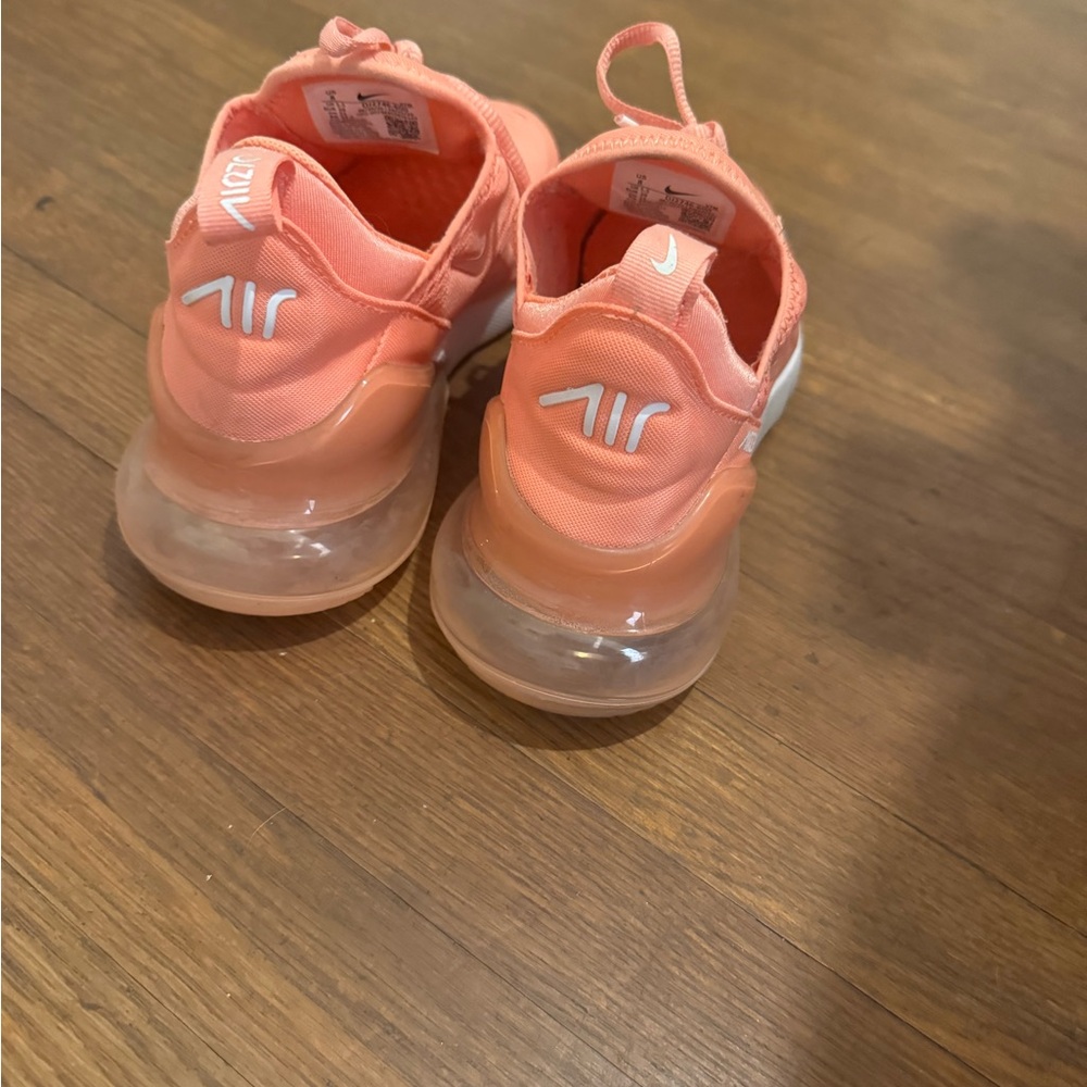 Nike Air Max 270 Coral - Picture 3 of 3